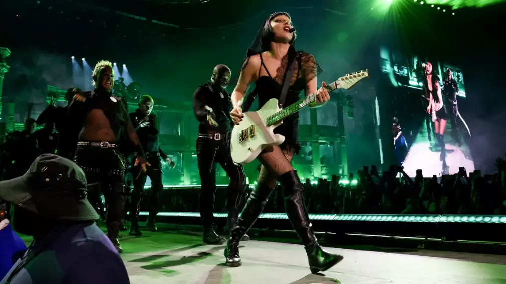 Lady Gaga Apologizes for Mic Issues at Coachella, But Flexes Her Talent in Style