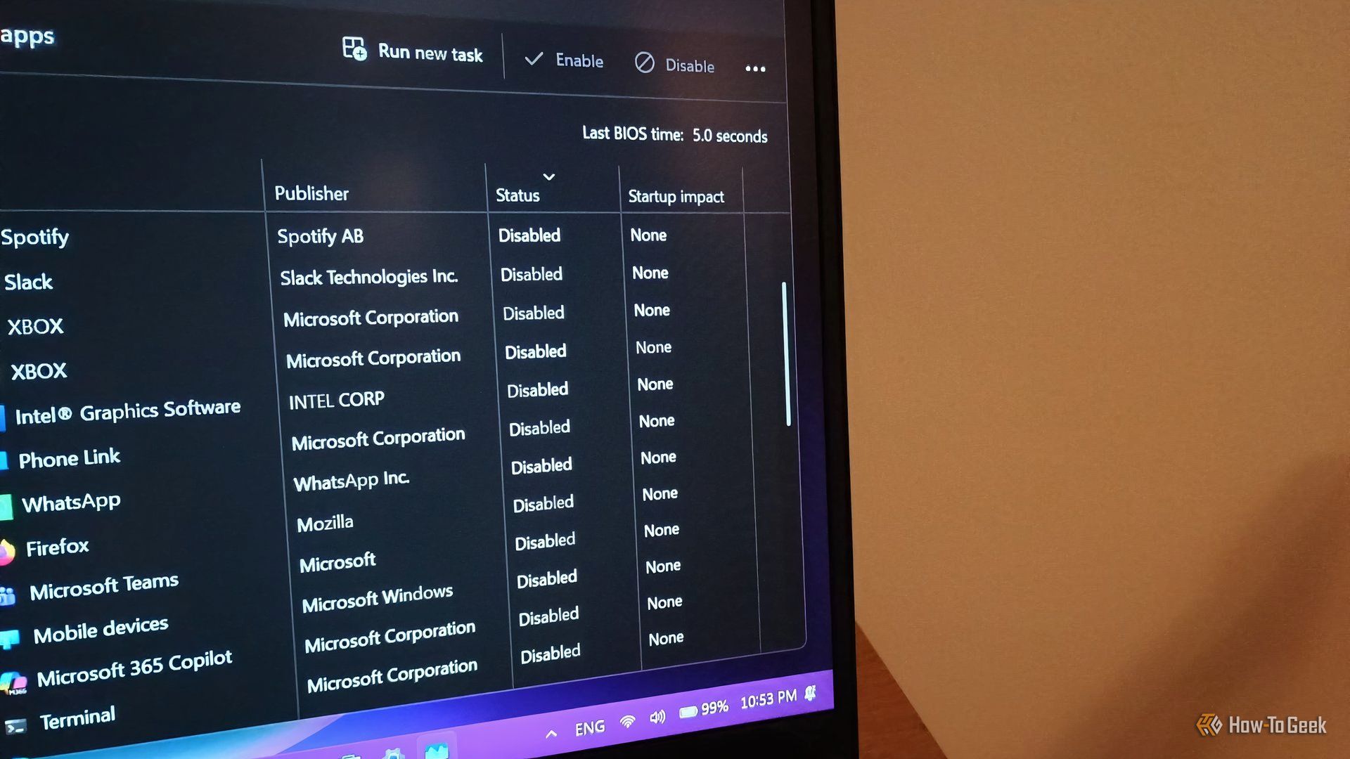 4 Reasons Your Disabled Apps Still Launch When Windows 11 Boots Up