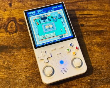 I Connected Home Assistant to a Retro Handheld and Now Control My Smart Home Like It's 1989