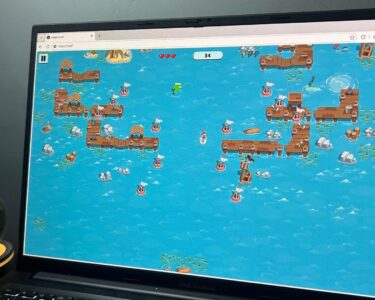 Microsoft Edge Surf Game Beats Chrome's Dinosaur Game: 4 Offline Modes, Power-Ups and a Kraken